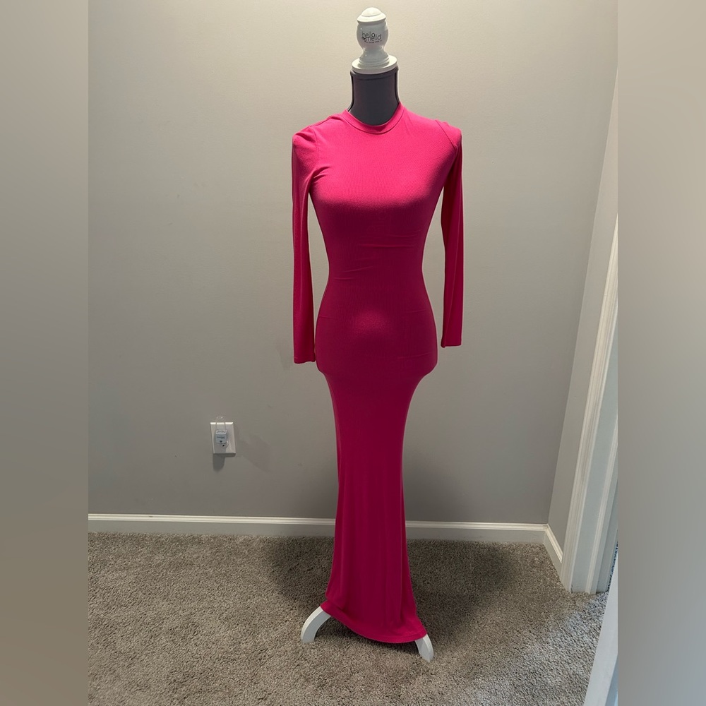 Chic Fuchsia Long Sleeve Dress